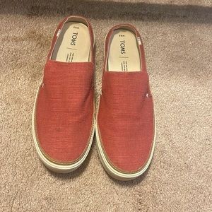 Womens toms